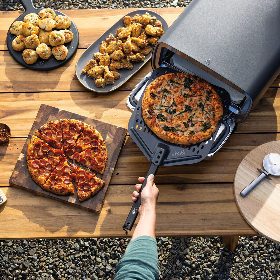 forno elettrico per pizza da esterno e friggitrice ad aria ninja artisan mo201uk