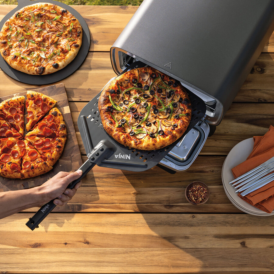 forno elettrico per pizza da esterno e friggitrice ad aria ninja artisan mo201uk