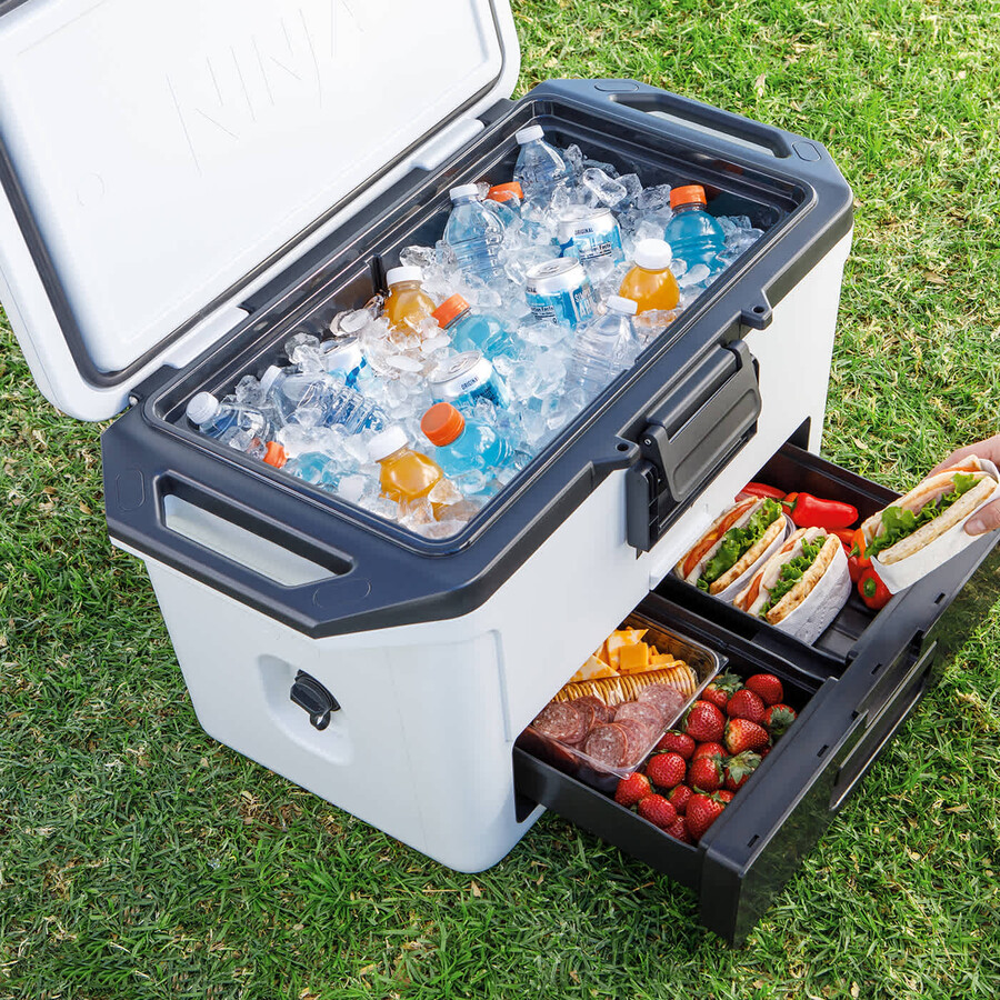 ninja frostvault 50qt47l hard cooler - bianco nuvola fb151ukwh