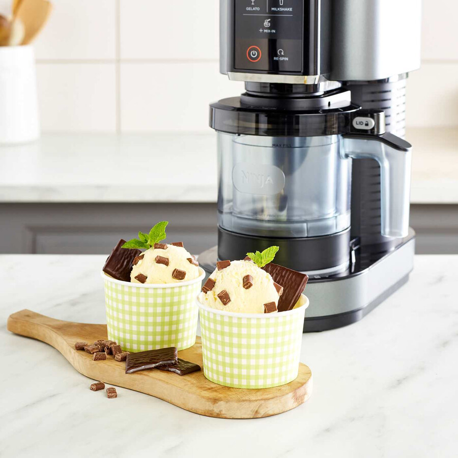 ninja creami gelatiera e macchina per dessert ghiacciati set da 6 vaschette con coperchio multicolore