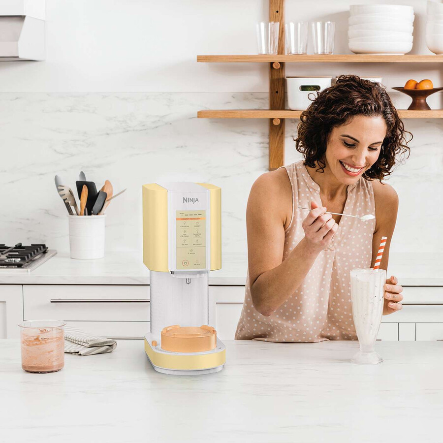 ninja creami gelatiera e macchina per dessert ghiacciati - meringa al limone speziata nc300ukcs