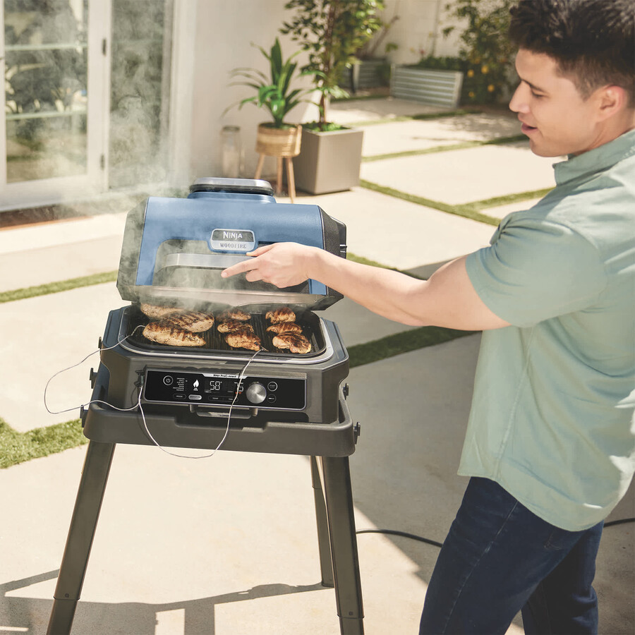 ninja woodfire pro connect xl barbecue elettrico e affumicatore